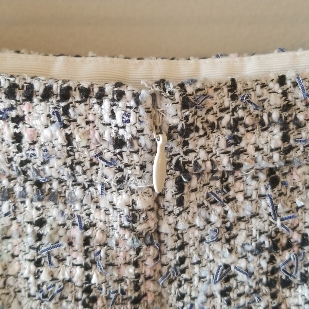 Ann Taylor Tweed Pencil Skirt - Picture 6 of 7